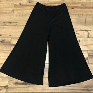 Artex Fashion High waisted cropped wide leg stretchy black pants Small
